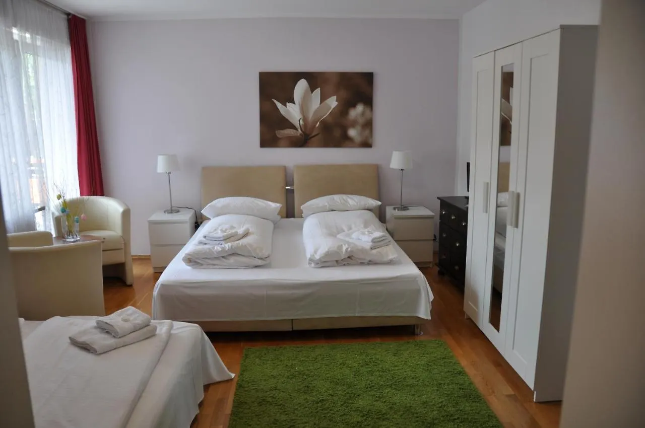 Guest house Hotel-Pension Asta Munich