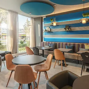 Otel - The Niu, Brass Olympiapark By Ihg, Münih