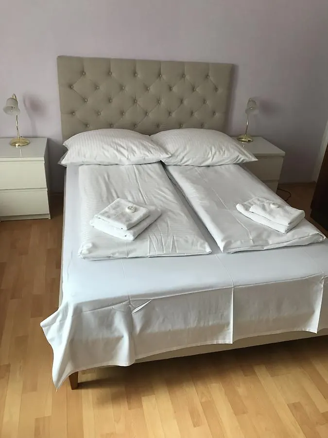 Hotel-Pension Asta München